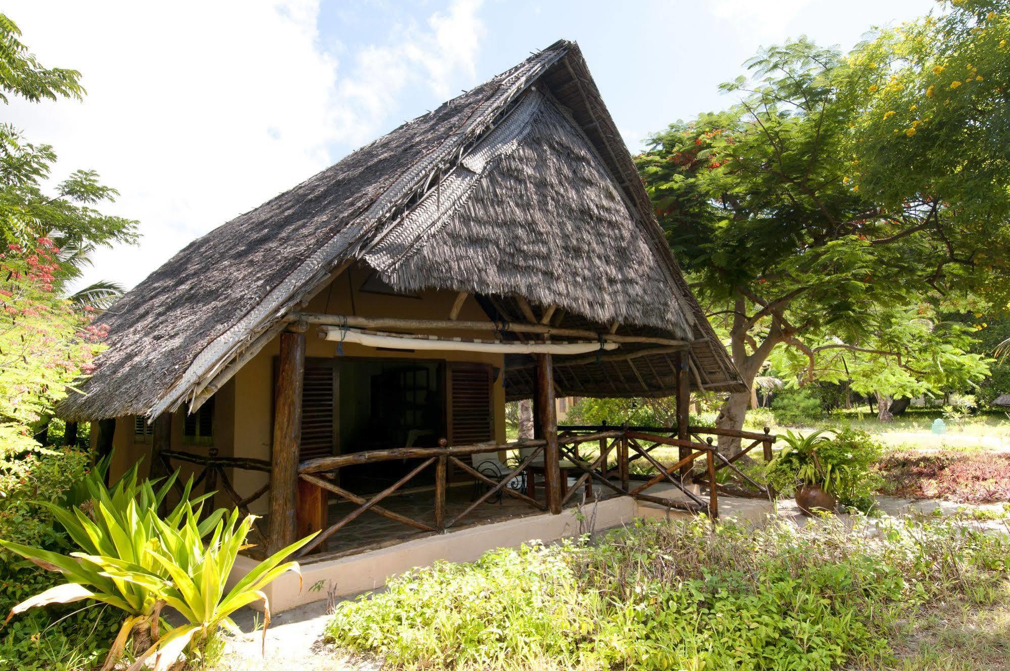 Kinasi Lodge Utende 外观 照片