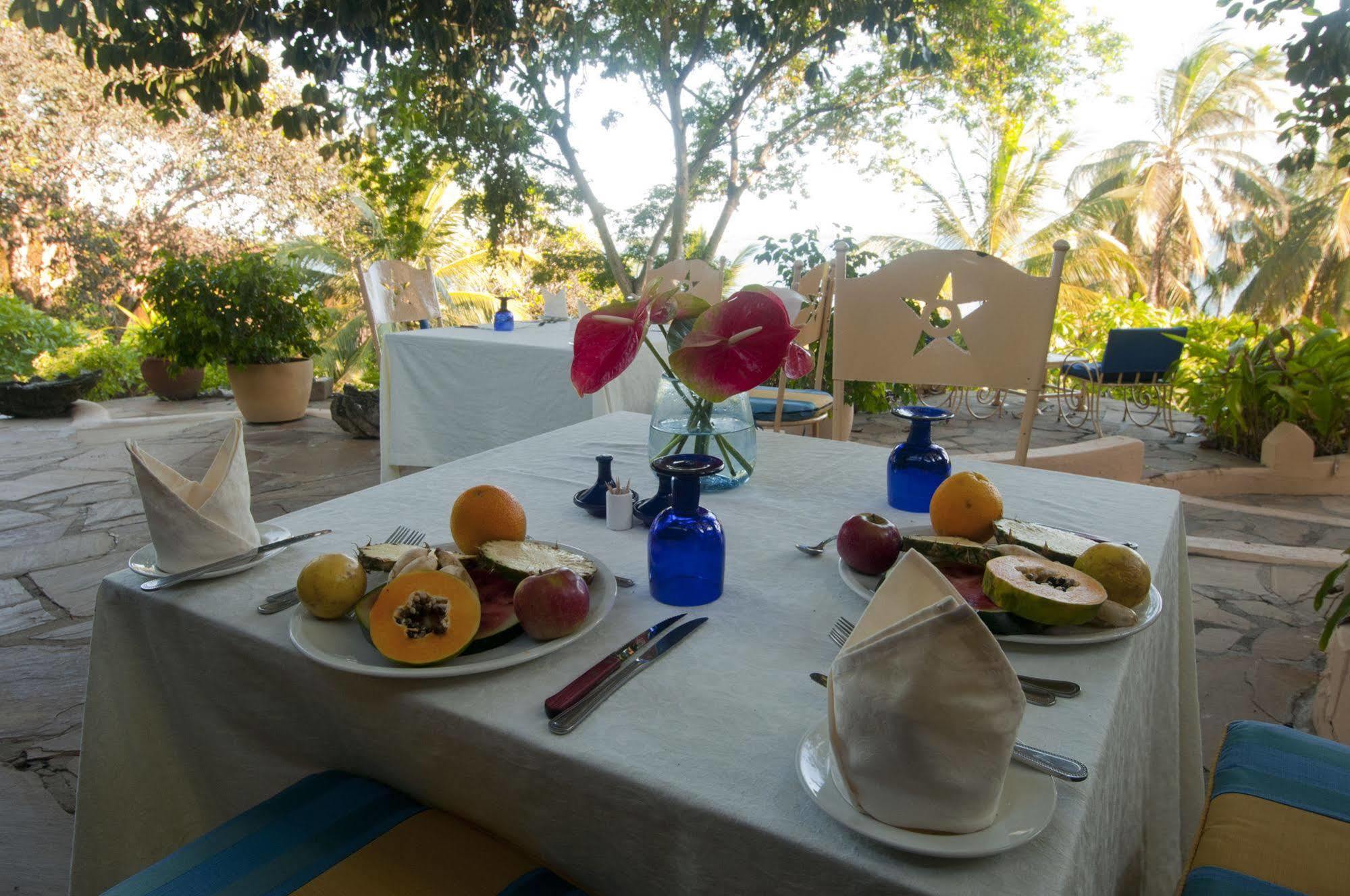Kinasi Lodge Utende 外观 照片