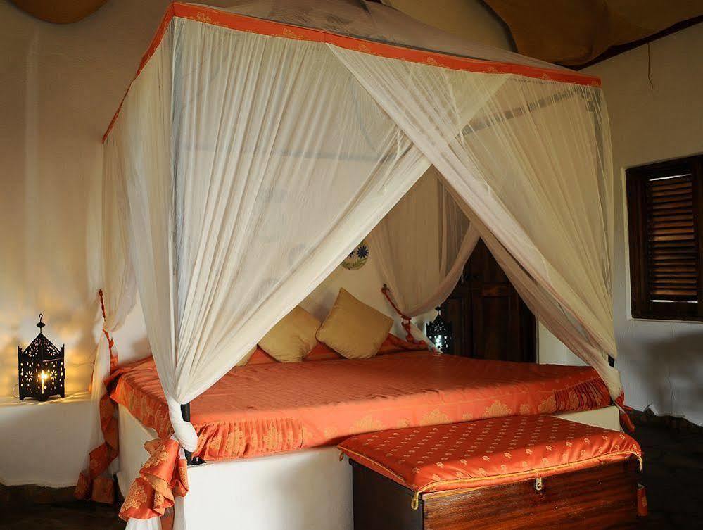 Kinasi Lodge Utende 外观 照片