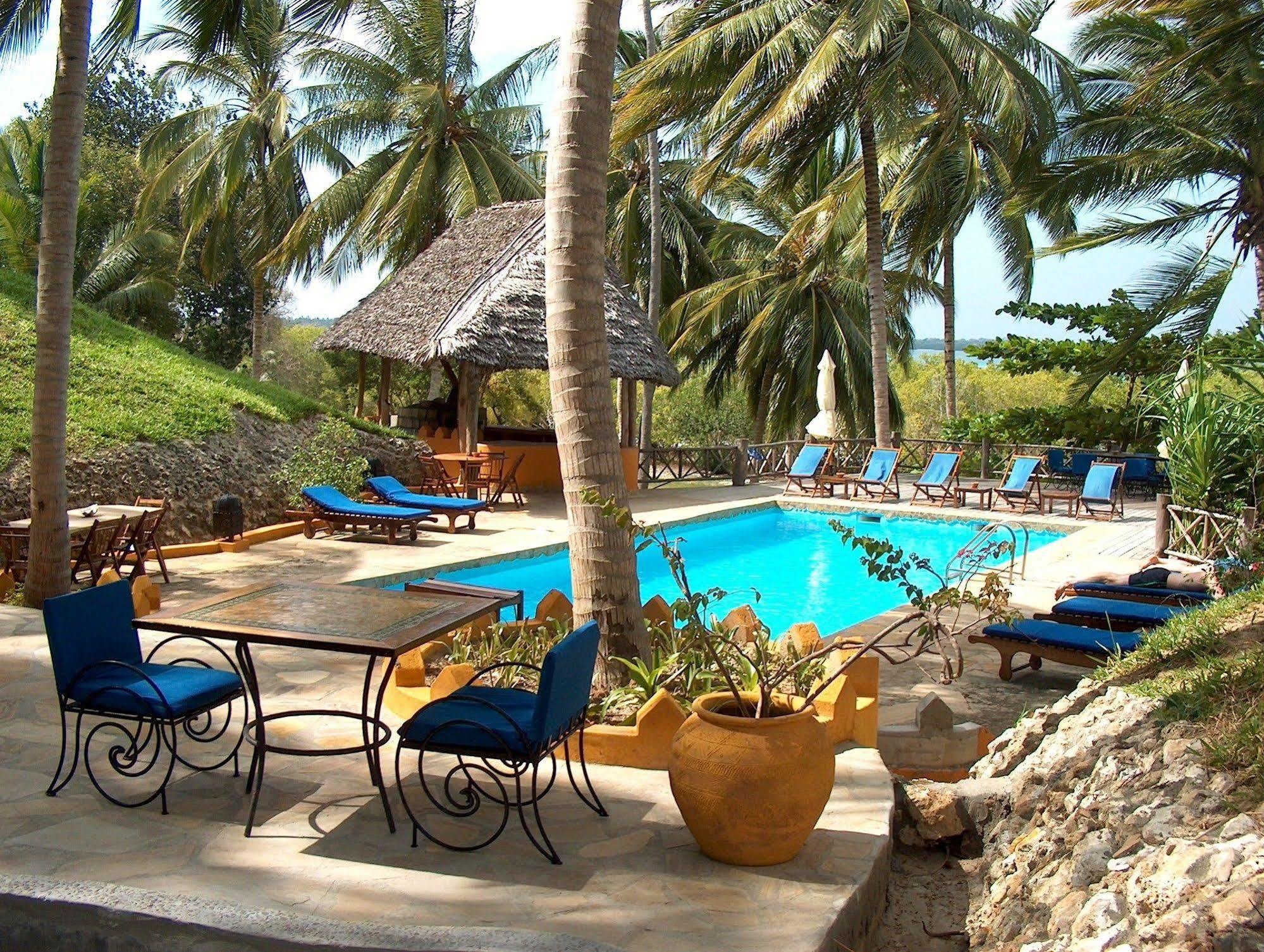 Kinasi Lodge Utende 外观 照片