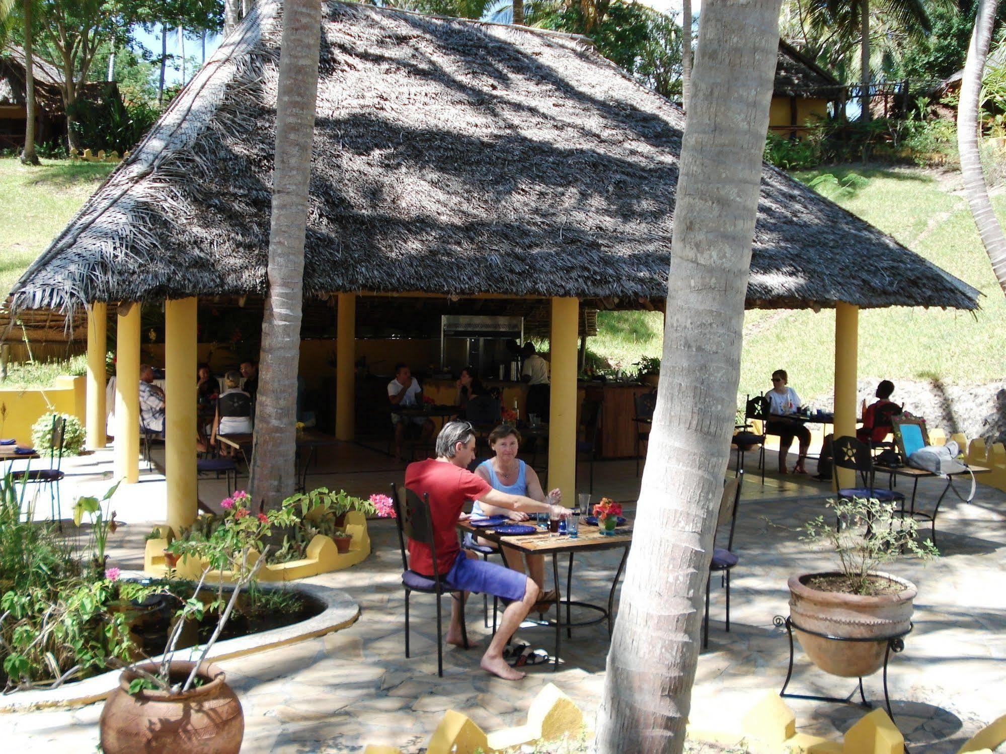 Kinasi Lodge Utende 外观 照片