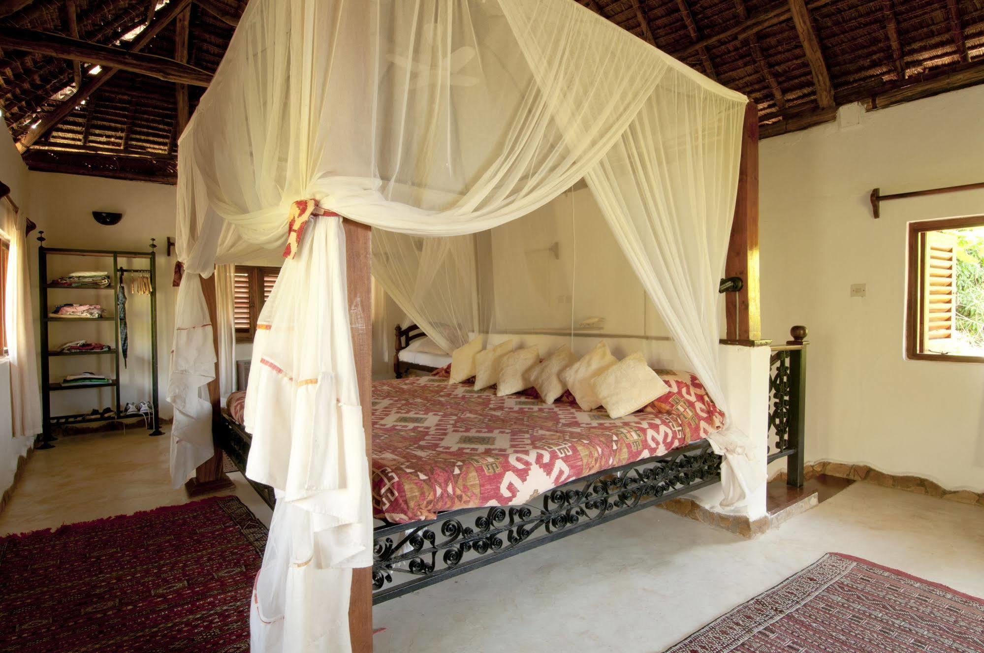 Kinasi Lodge Utende 外观 照片