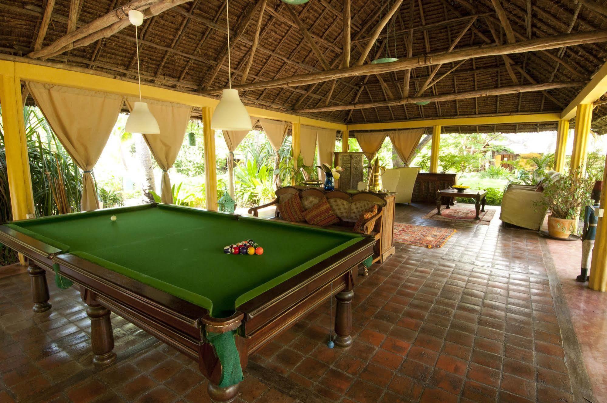 Kinasi Lodge Utende 外观 照片