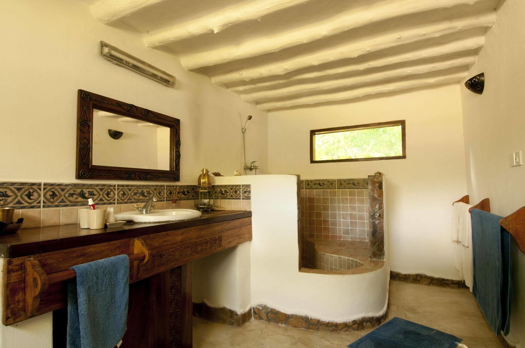 Kinasi Lodge Utende 外观 照片