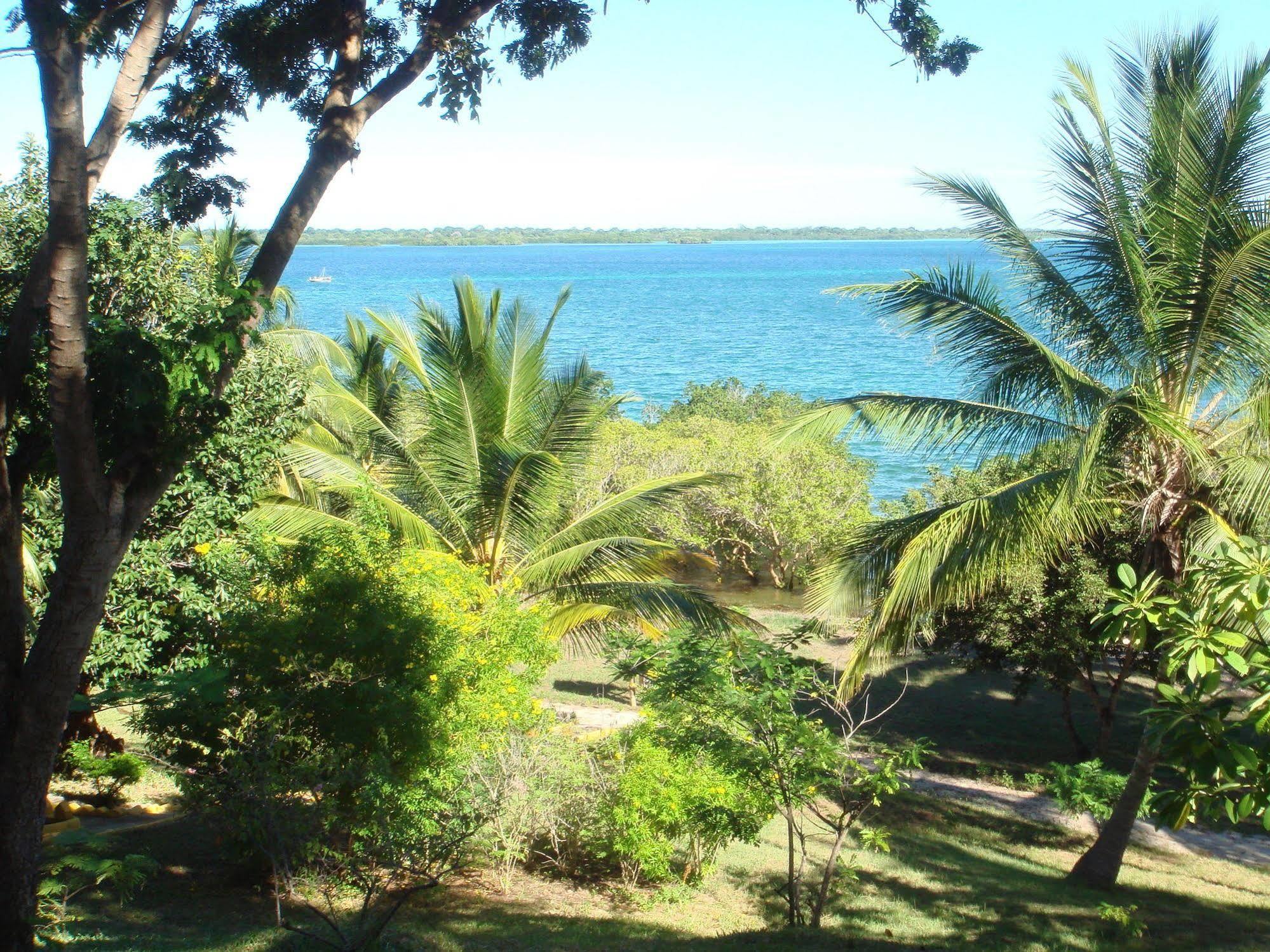 Kinasi Lodge Utende 外观 照片